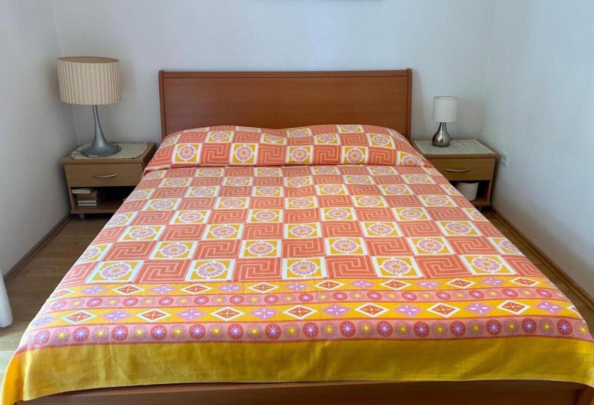 Apartments Matkov - Quite And Peaceful Location Jelsa  Exterior foto